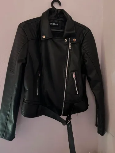Jaqueta Feminina Preta Courino Biker Cinto FH Modas