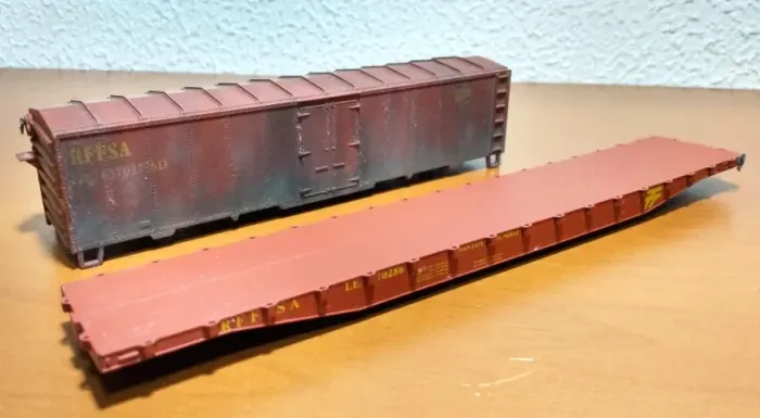 Conjunto 2 vagões Frateschi 1/87