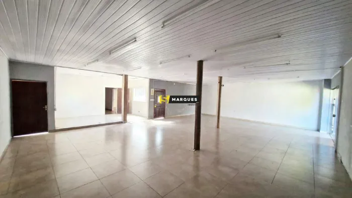 Sala comercial com Loft junto