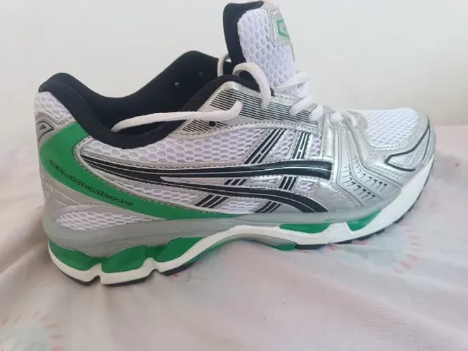 Tênis Asics Gel-Kayano 14 Branco Prata E Verde Tam 40 - Novo Com Etiqueta
