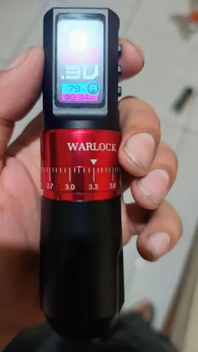 Vende-se kit completo de tatuagem pra quem quer fazer o curto máquina Pen Warlork