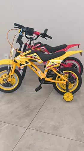 Bicicleta aro 14 design moto com barulho de moto