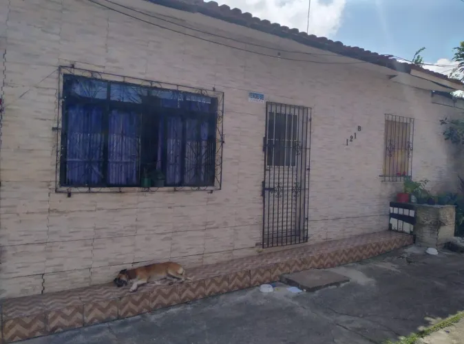 Desapego casa no conjunto maguari