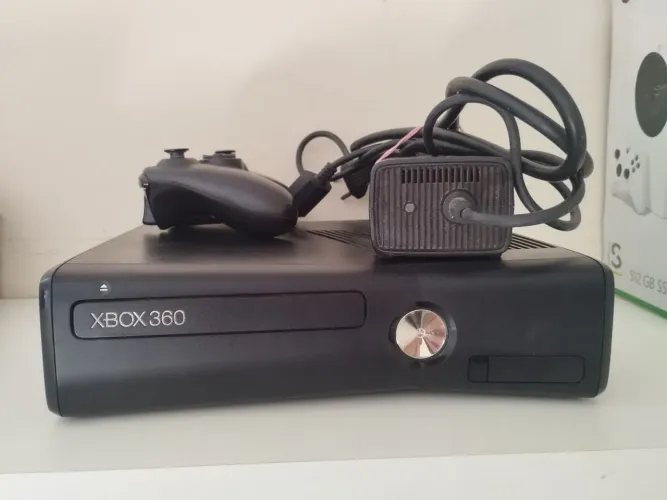 Xbox 360 + 15 jogos - 3 meses de garantia (24x no cartão de crédito)