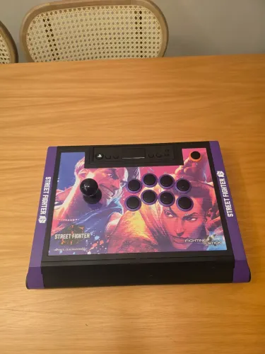 Controle Arcade Hori Alpha Street Fighter 6<br><br>Para Ps5 Ps4 Pc Preto
