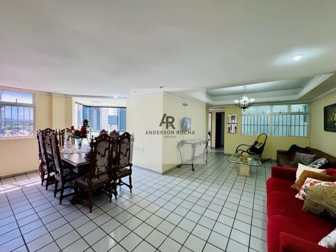 Vendo Apartamento 3 Quartos em Candelaria