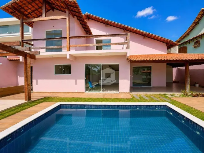 Casa Com 4 Quartos à Venda Em Itaipu