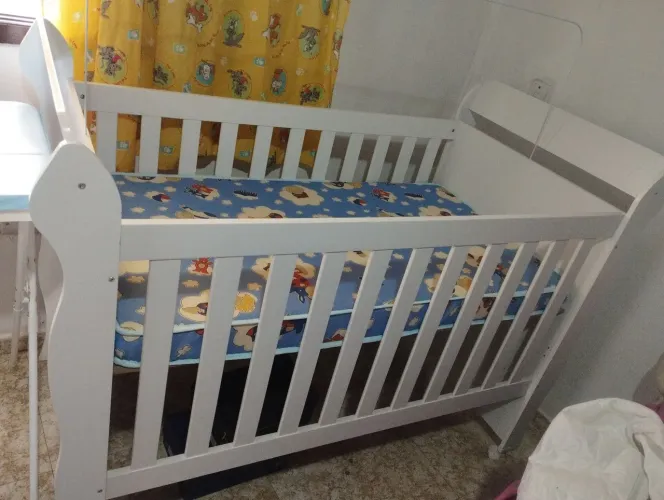 Berço com colchão