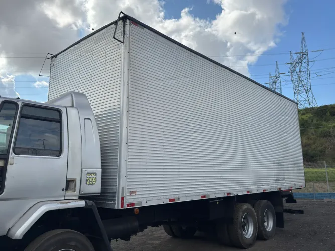 BAU DE TRUCK 8,50m