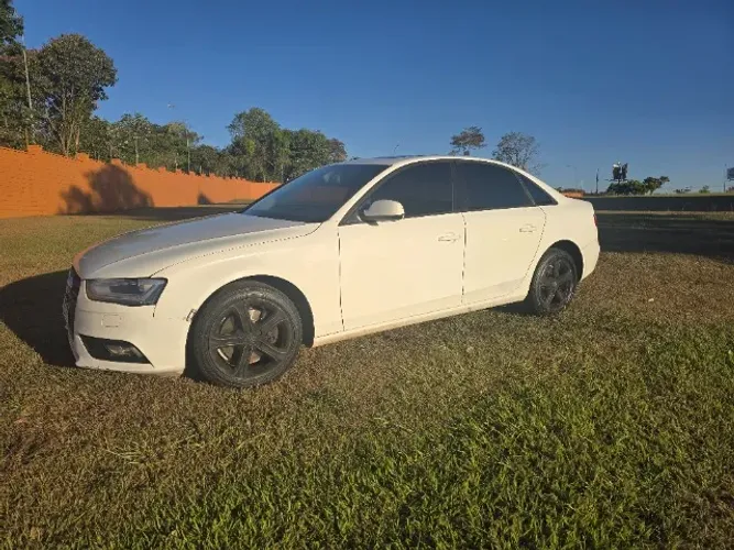 Audi A4 2.0 16V TFSI 183/180cv Multitronic 2013