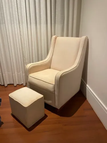 Poltrona de amamentação Lilibee