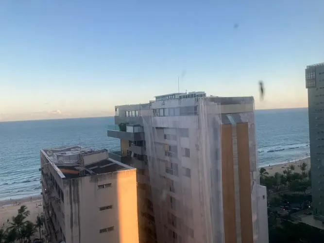 Apartamento para aluguel tem 250 metros quadrados com 4 quartos em Boa Viagem - Recife - P