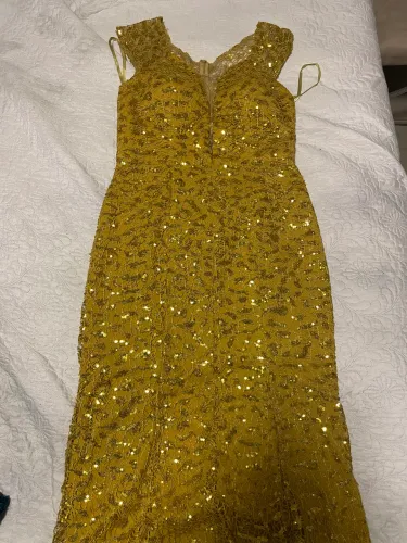Vestido social amarelo