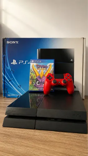 PS4 FAT 1 TB, ACOMPANHA JOGO E 1 CONTROLE (CONSIGO 2 CONTROLES) em perfeito estado!