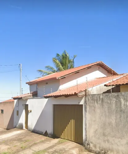 ALUGA-SE CASA NO BAIRRO FLANBOYANTS ARAGUARI 