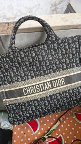 Bolsa Dior Book Tote média Premium - semi nova