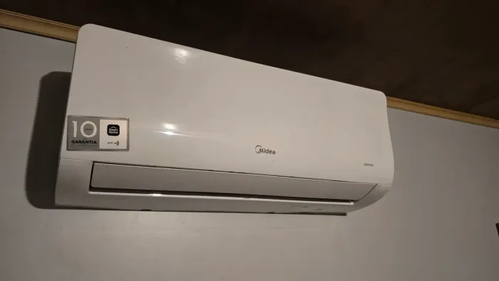 Ar condicionado 9 mil btus quente e frio inverter