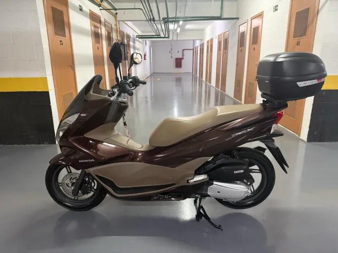 PCX 150 DLX 2018 apenas 2000 km