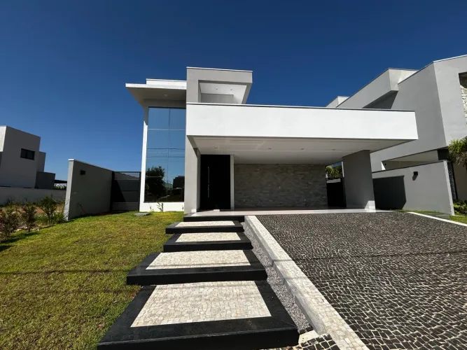 Casa térrea 3 suítes plenas Alphaville 
