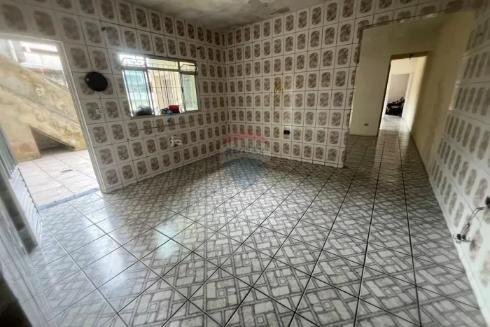 Oportunidade Única: 4 Casas Independentes em Mauá