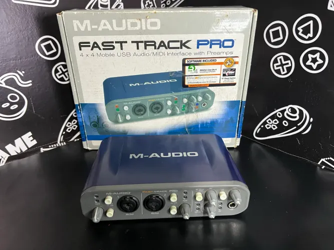 Interface de áudio M-audio fast trak pro