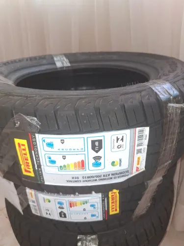 Pirelle 205/60 R15 Scorpion