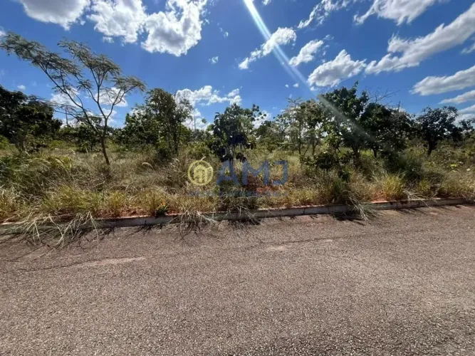 Lote à venda no Bairro Lagoa Quente de Caldas