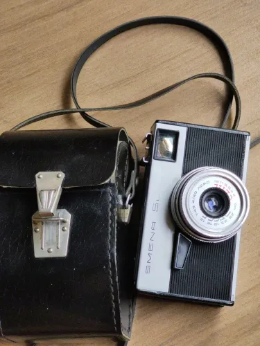 Câmera Lomo Russa Smena SL