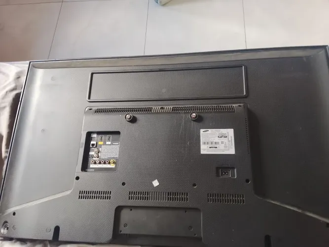 Tv Samsung smart (tela quebrada)