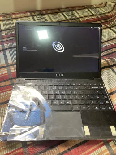 Notebook Ultra Novo - ACEITO OFERTA!