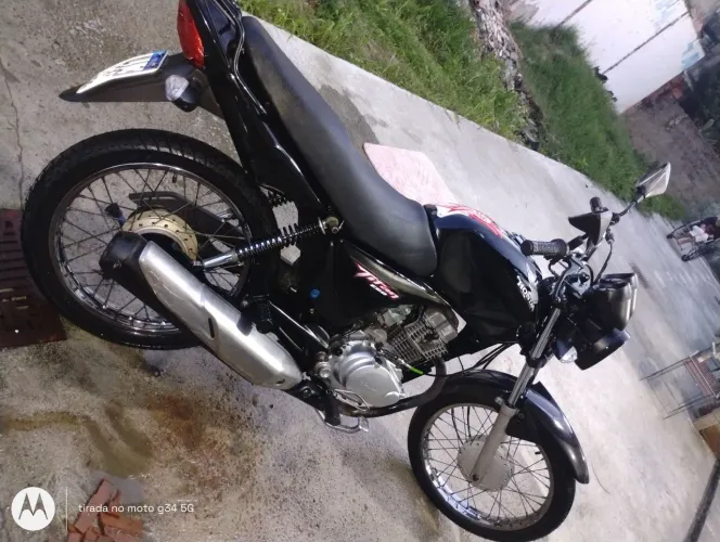 Moto Titan 