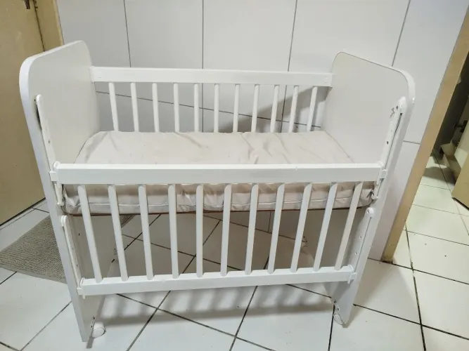 Mini berço grande móvel com colchão e regulagem de altura 
