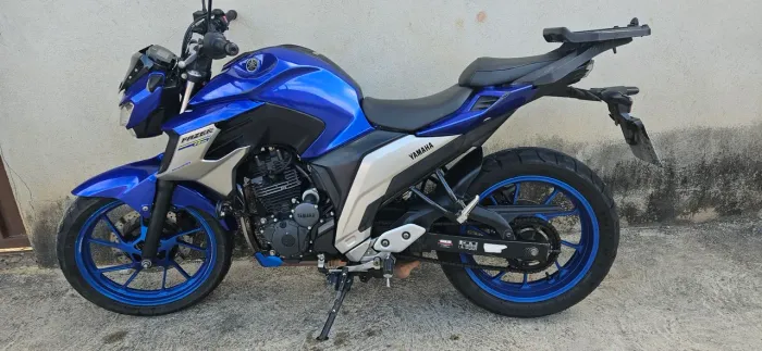 Vendo YAMAHA fz25 2020