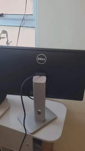 Monitor DELL