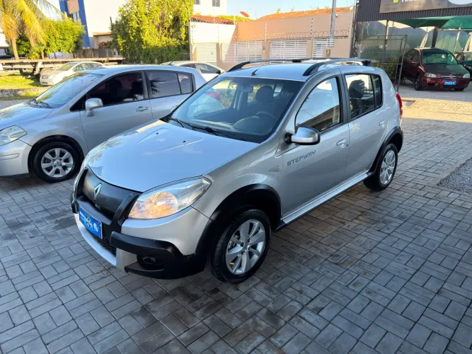 Renault Sandero Stepway Hi-flex 1.6 16V 5P Aut. 2012