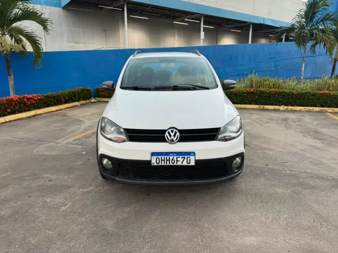 Volkswagen Crossfox 1.6 MI Total Flex 8V 5P 2012