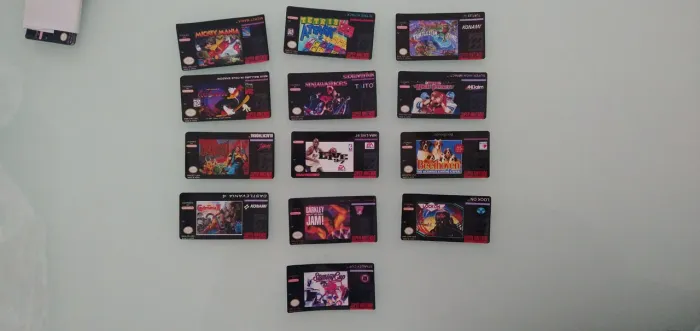 Lote com 13 labels de super Nintendo - favor ler o anúncio 
