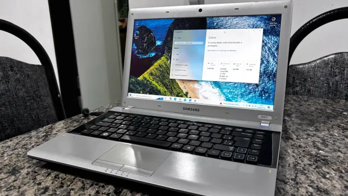 Notebook Samsung i5 540m ghz com Ssd 120gb com 6 gb ddr3 c Windows 10 bateria 2h