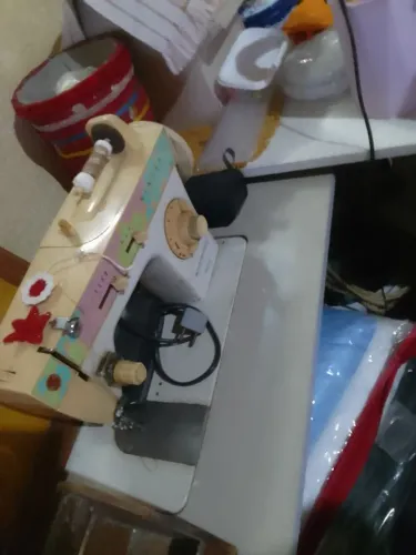 Mesa para máquina de costura Singer 
