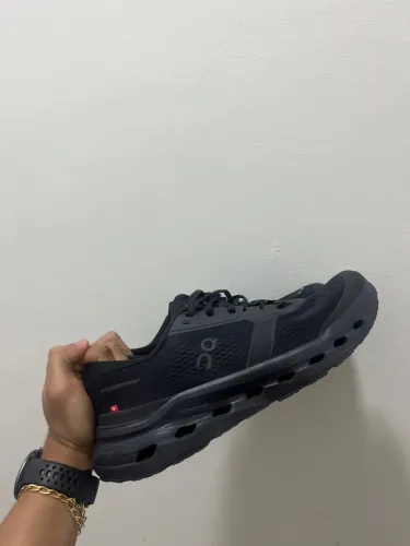 Tênis On CloudRunner