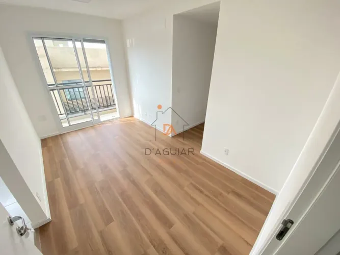 Apartamento para locação na Vila Gustavo com 2 dormitórios e 35 m² disponíveis.