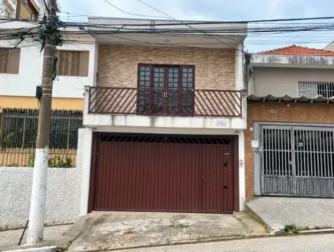 Sobrado Amplo á Para Venda Com 300 Metros Quadrados com 4 quartos em Vila Matilde - São P