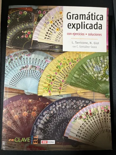 Livro de gramática espanhola 