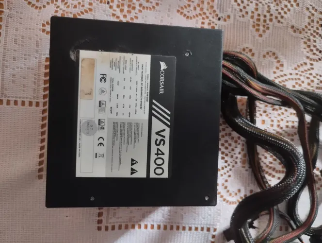 Fonte corsair VS400 80 plus