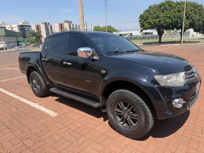 Mitsubishi L200 Triton HPE 3.2 CD TB Int.diesel AUT 2008