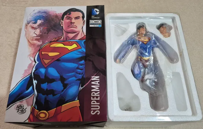 Superman - Iron Studios