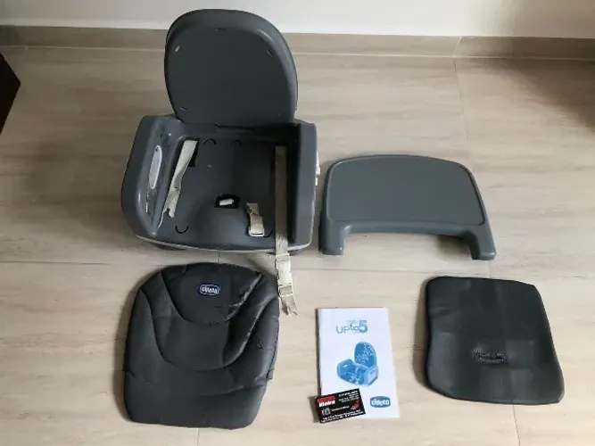 Cadeirinha de alimentação assento elevatório Up To 5 Graphite Chicco