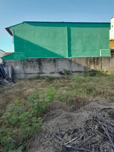 Terreno de 1.100 m² à venda em Ilha das Flores