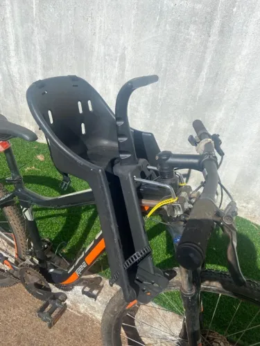 Cadeirinha infantil para bicicleta