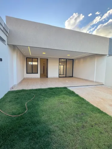 Casa com 3 quartos, sendo 1 suíte, no Plano Diretor Sul de Palmas.